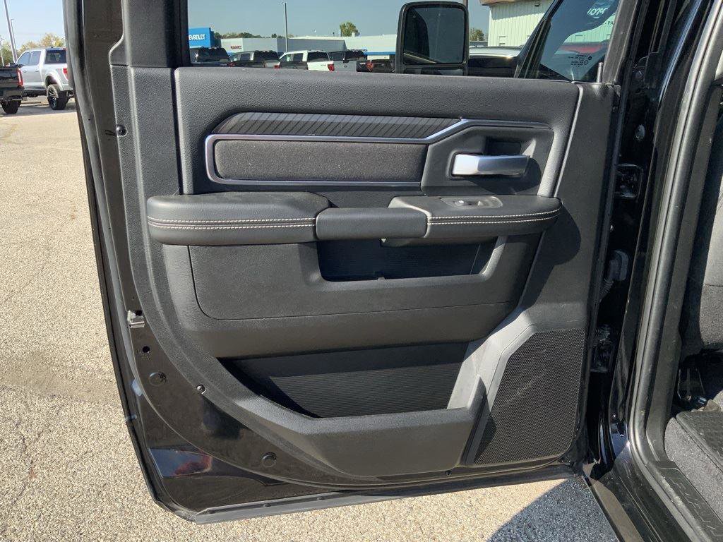 Used 2025 RAM 3500 Big Horn image 58