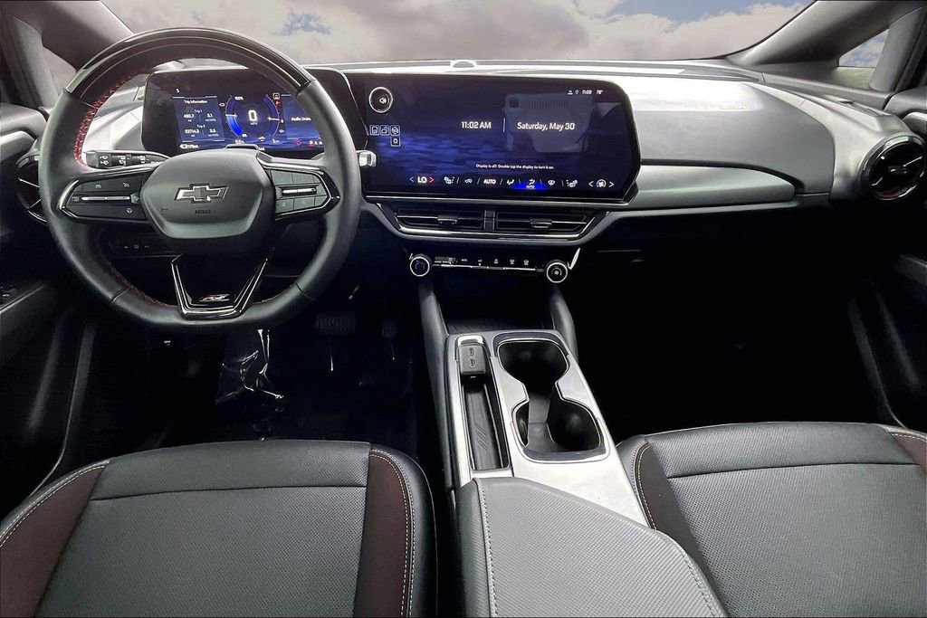 Used 2024 Chevrolet Equinox EV RS FWD image 7