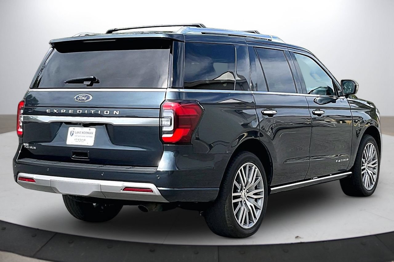 Used 2022 Ford Expedition Platinum AWD/4WD image 9