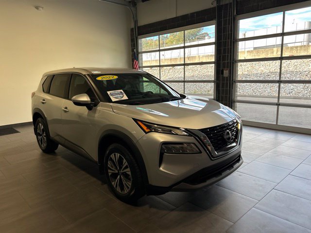 Used 2022 Nissan Rogue SV FWD image 4
