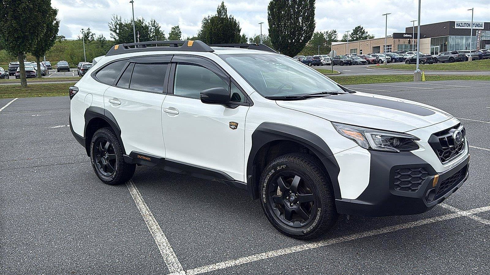 Used 2025 Subaru Outback Wilderness AWD/4WD image 2