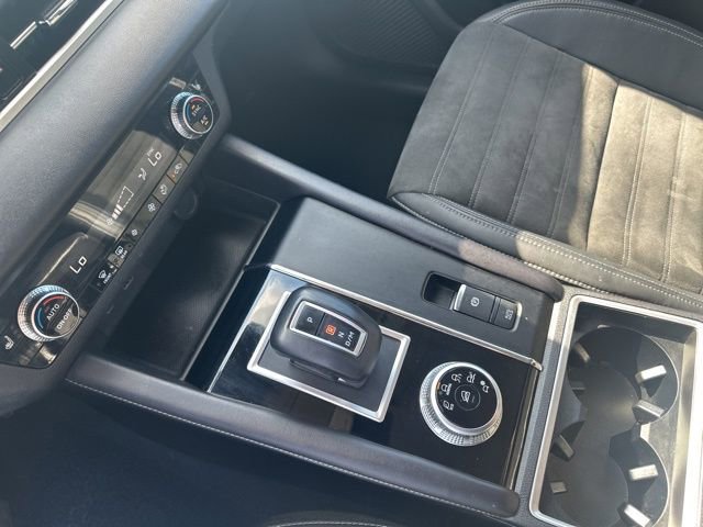 Used 2023 Mitsubishi Outlander SE image 24