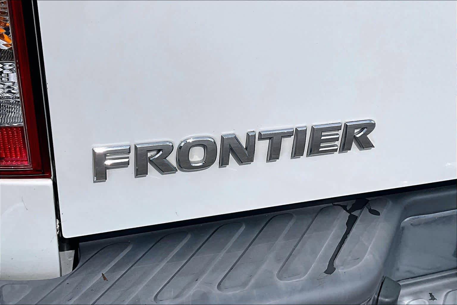 Used 2016 Nissan Frontier SV w/ SV Value Truck Package RWD image 30