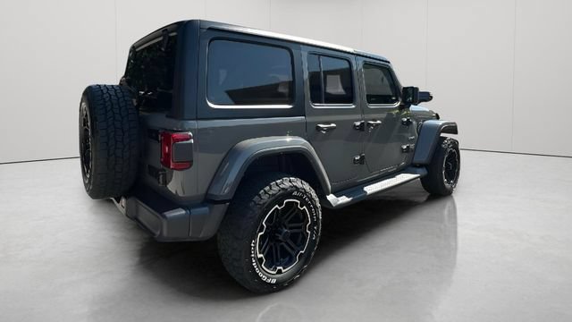 Used 2022 Jeep Wrangler Unlimited Sahara w/ LED Lighting Group AWD/4WD image 4