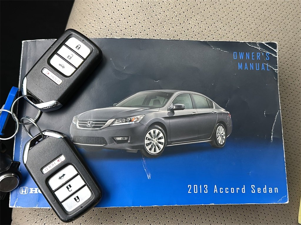 Used 2013 Honda Accord EX-L image 19