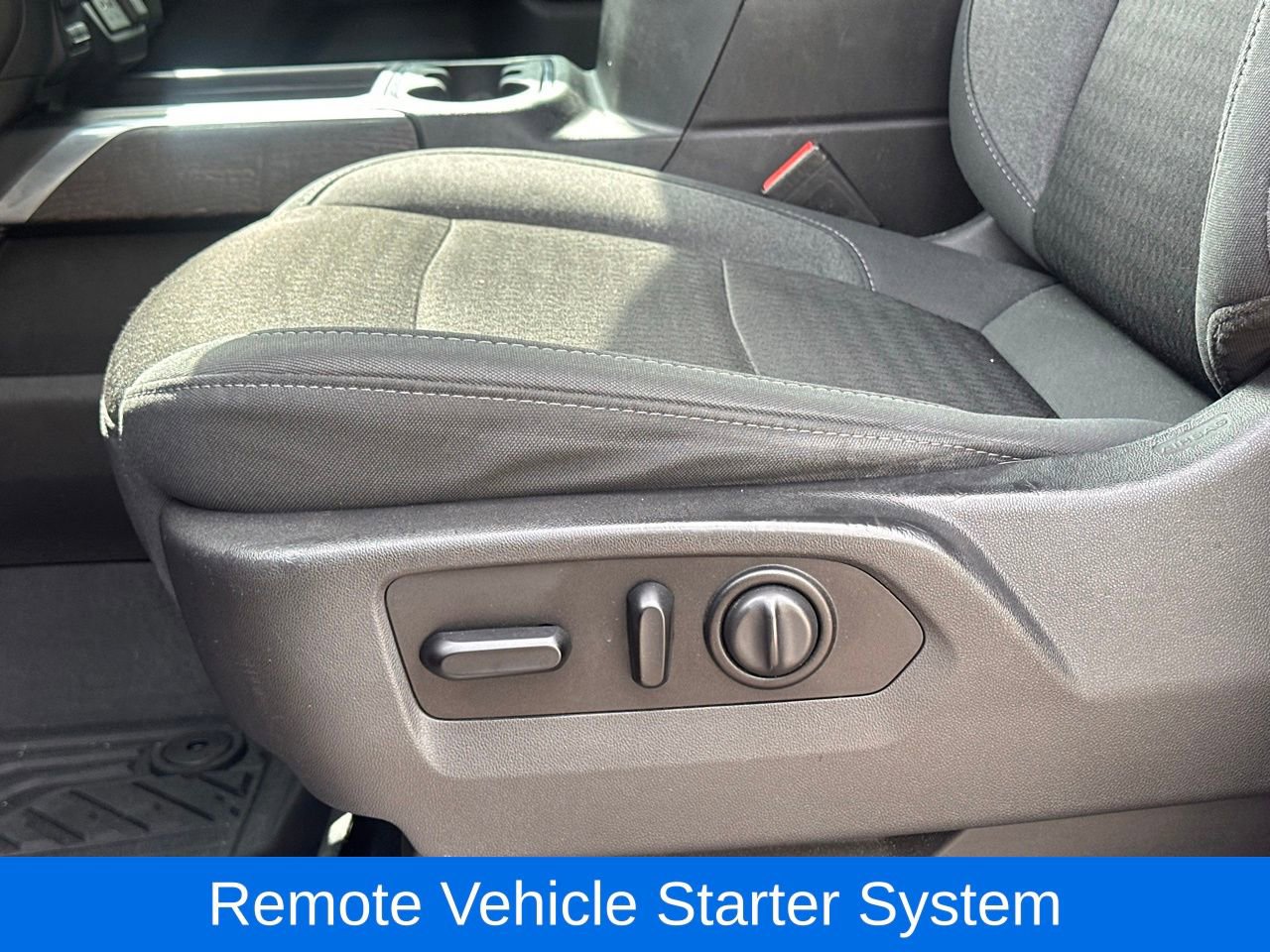 Used 2020 Chevrolet Silverado 1500 LT w/ Texas Edition AWD/4WD image 25