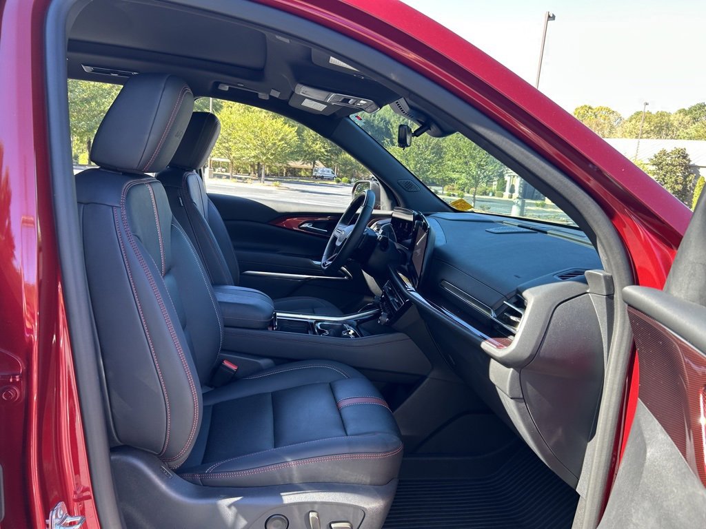 Used 2024 Chevrolet Traverse RS w/ LPO, Floor Liner Package image 55