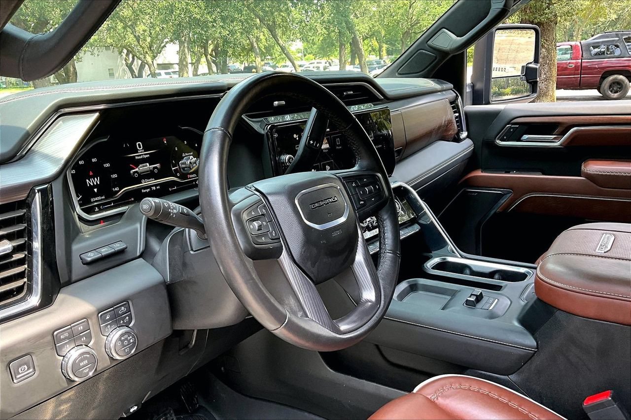 Used 2025 GMC Sierra 2500 Denali Ultimate AWD/4WD image 14