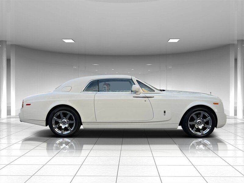 Used 2010 Rolls-Royce Phantom Coupe RWD image 6