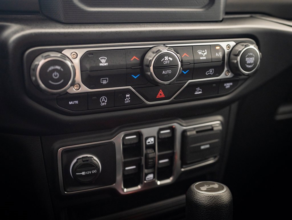 Used 2021 Jeep Wrangler Unlimited Sport image 32