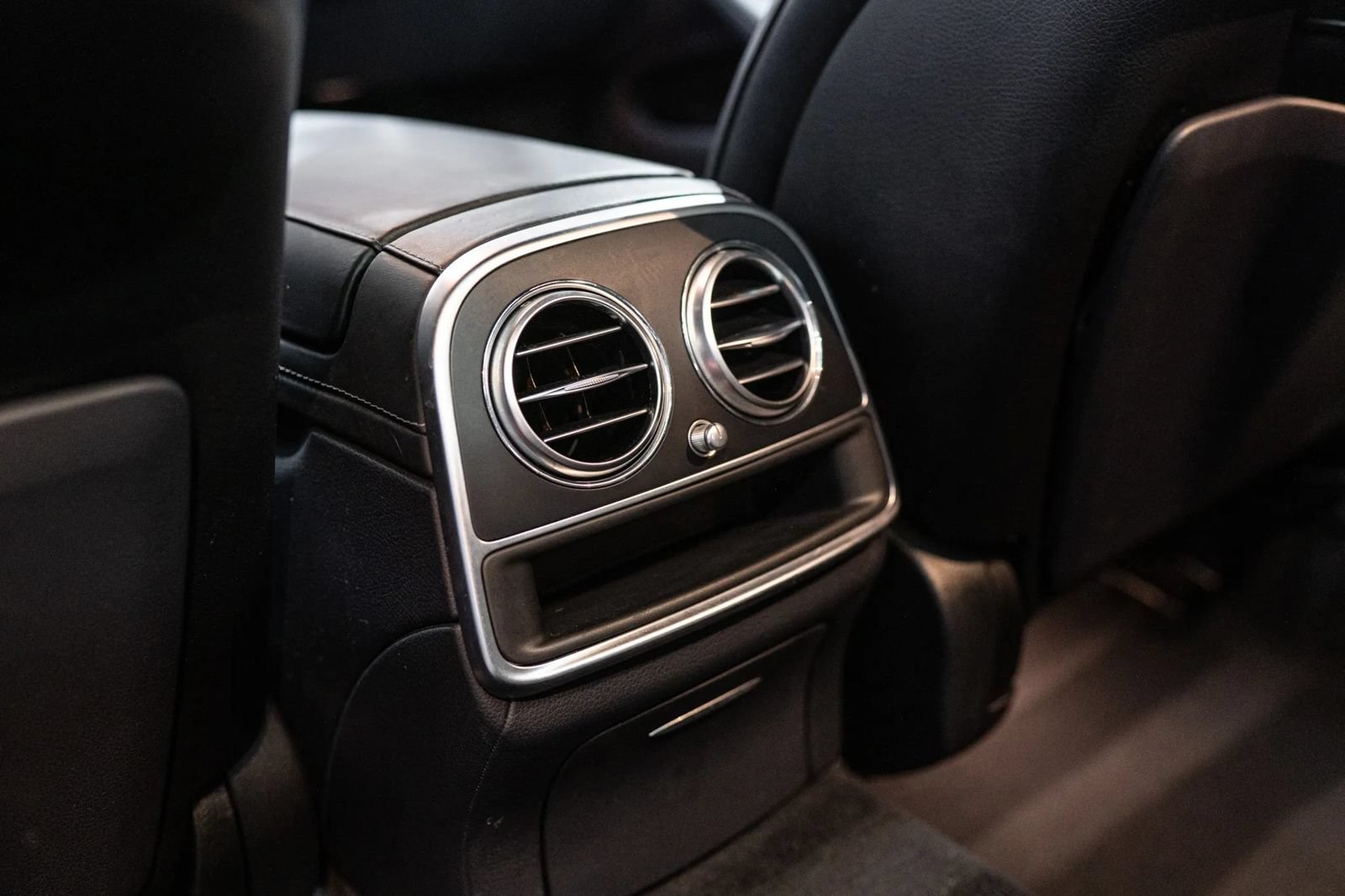 Used 2019 Mercedes-Benz S 560 Sedan image 36