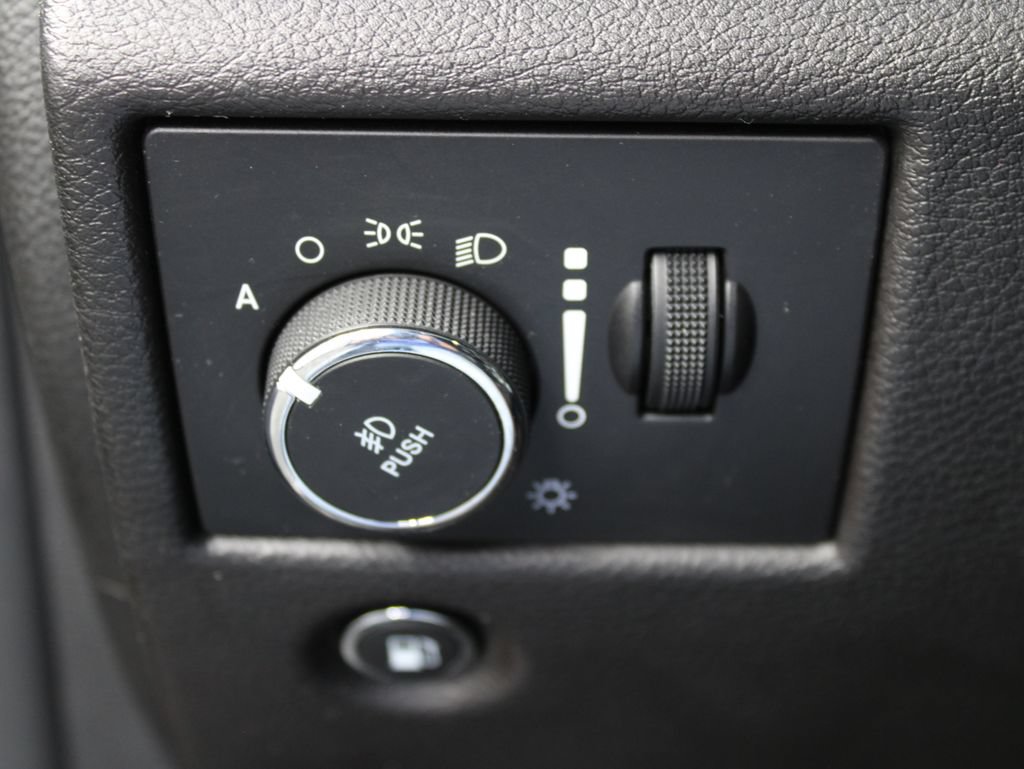 Used 2021 Jeep Grand Cherokee Altitude AWD/4WD image 51
