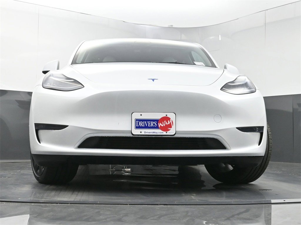 Used 2023 Tesla Model Y Long Range image 23