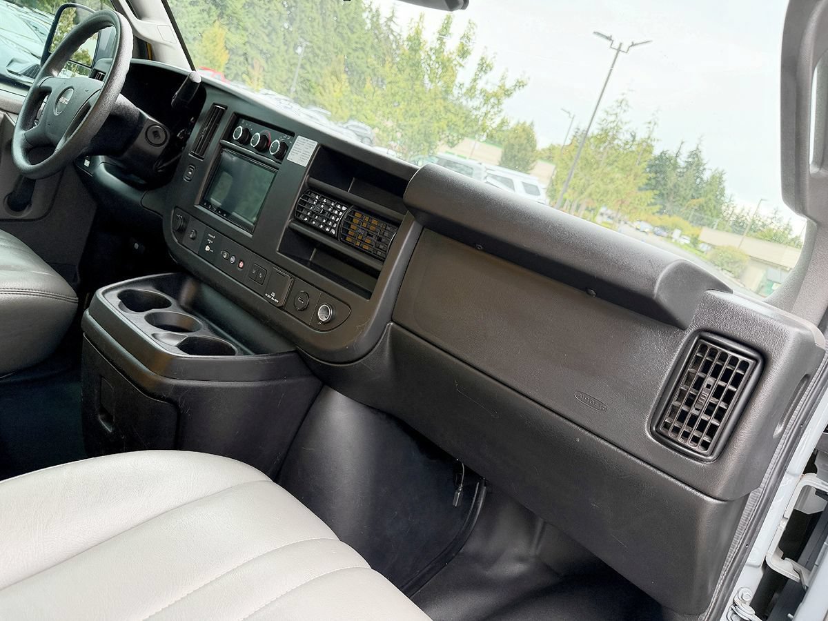 Used 2019 GMC Savana 3500 w/ Driver Convenience Package RWD image 37