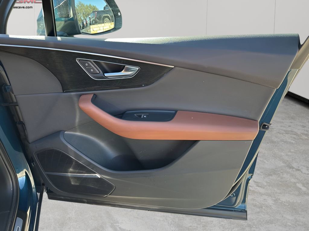 Used 2021 Audi Q7 2.0T Premium Plus w/ Premium Plus Package image 36