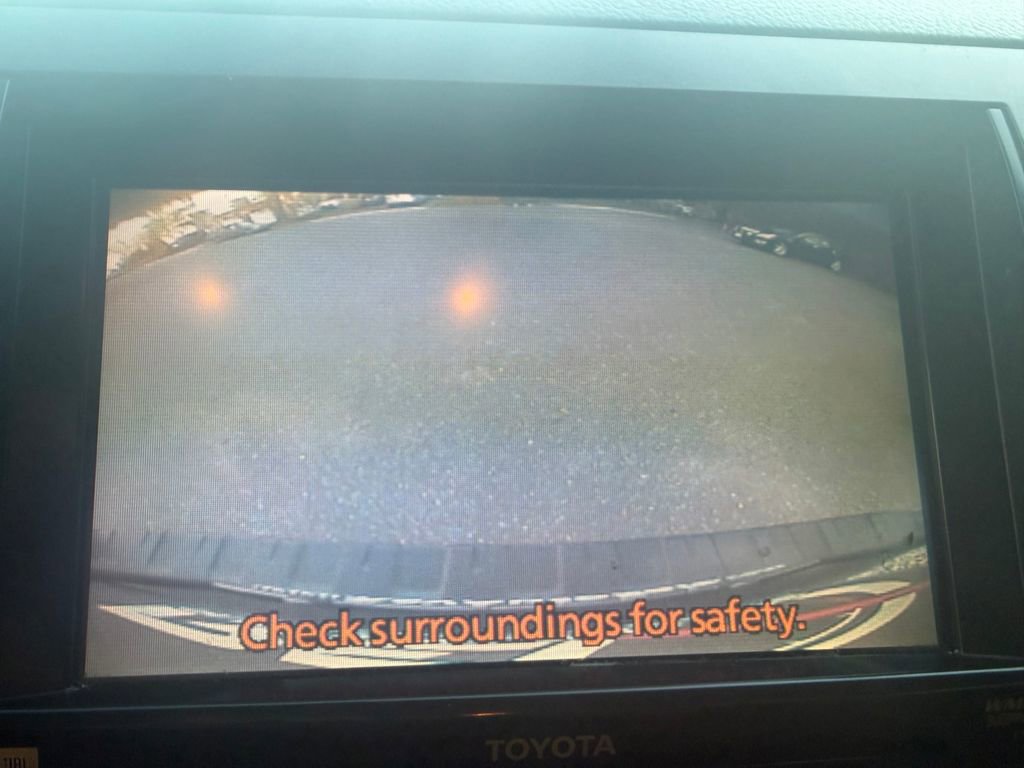 Used 2011 Toyota Sequoia Platinum image 18