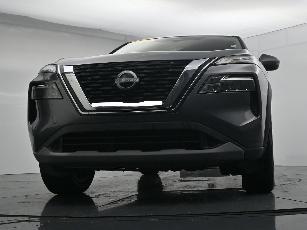 Used 2023 Nissan Rogue SV AWD/4WD image 34