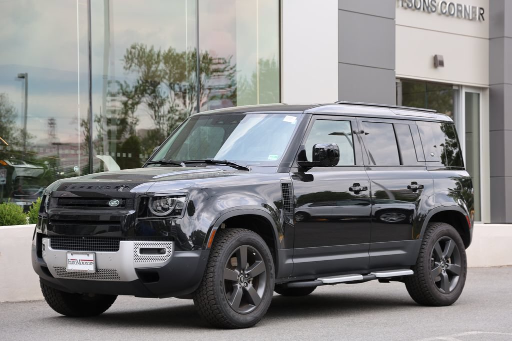 Used 2024 Land Rover Defender 110 S AWD/4WD video 1