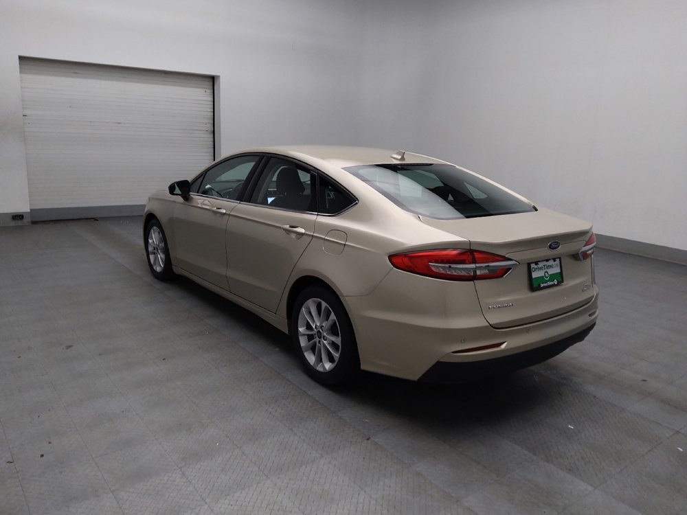 Used 2019 Ford Fusion SE image 5