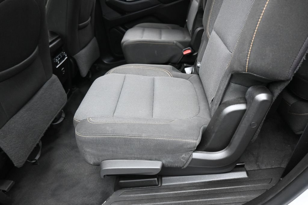 Used 2019 Chevrolet Traverse LT FWD image 29