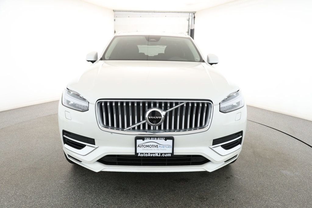 Used 2024 Volvo XC90 T8 Plus w/ Protection Package Premier image 2