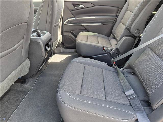 New 2027 Chevrolet Traverse LT FWD image 15