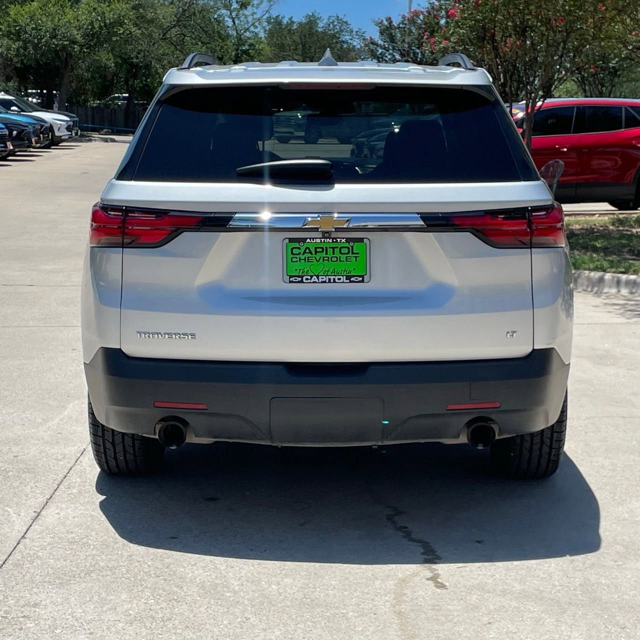 Used 2022 Chevrolet Traverse LT FWD image 5