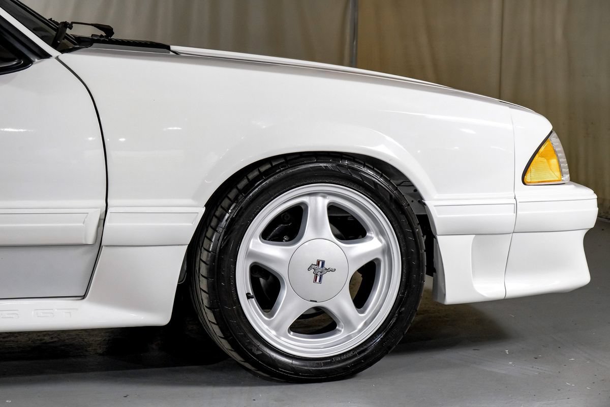 Used 1993 Ford Mustang GT RWD image 7
