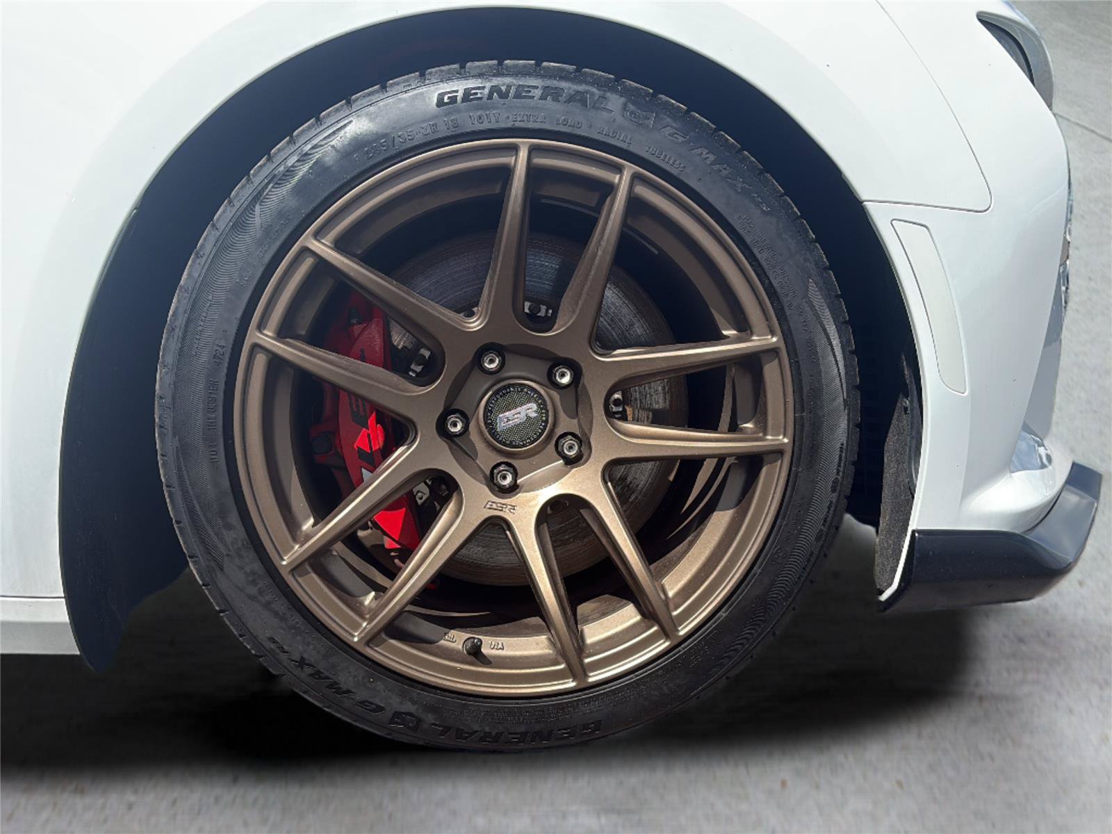 Used 2018 Chevrolet Camaro SS RWD image 28