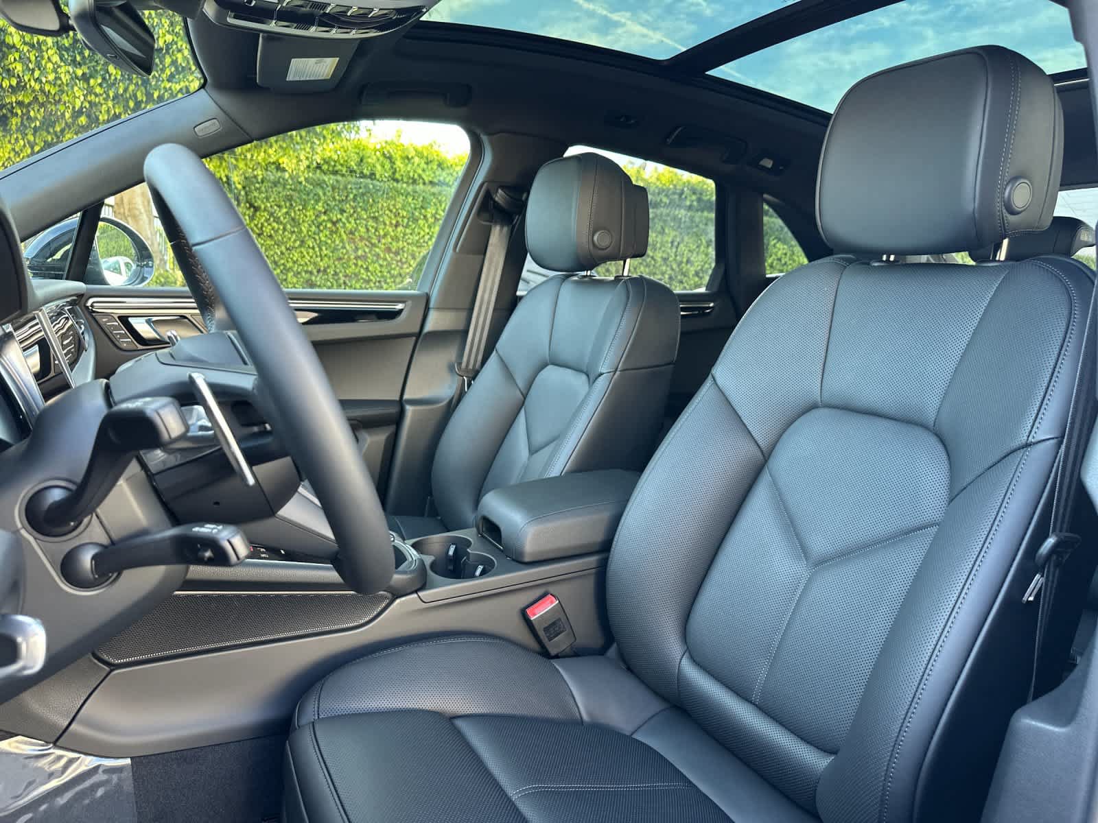 New 2026 Porsche Macan S AWD/4WD image 5