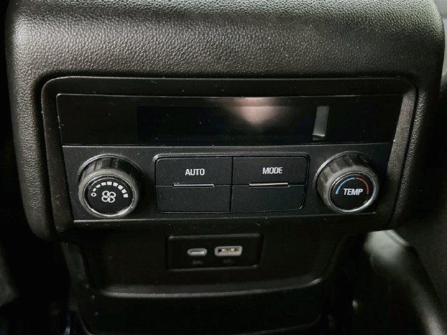 Used 2022 GMC Acadia SLE AWD/4WD image 28