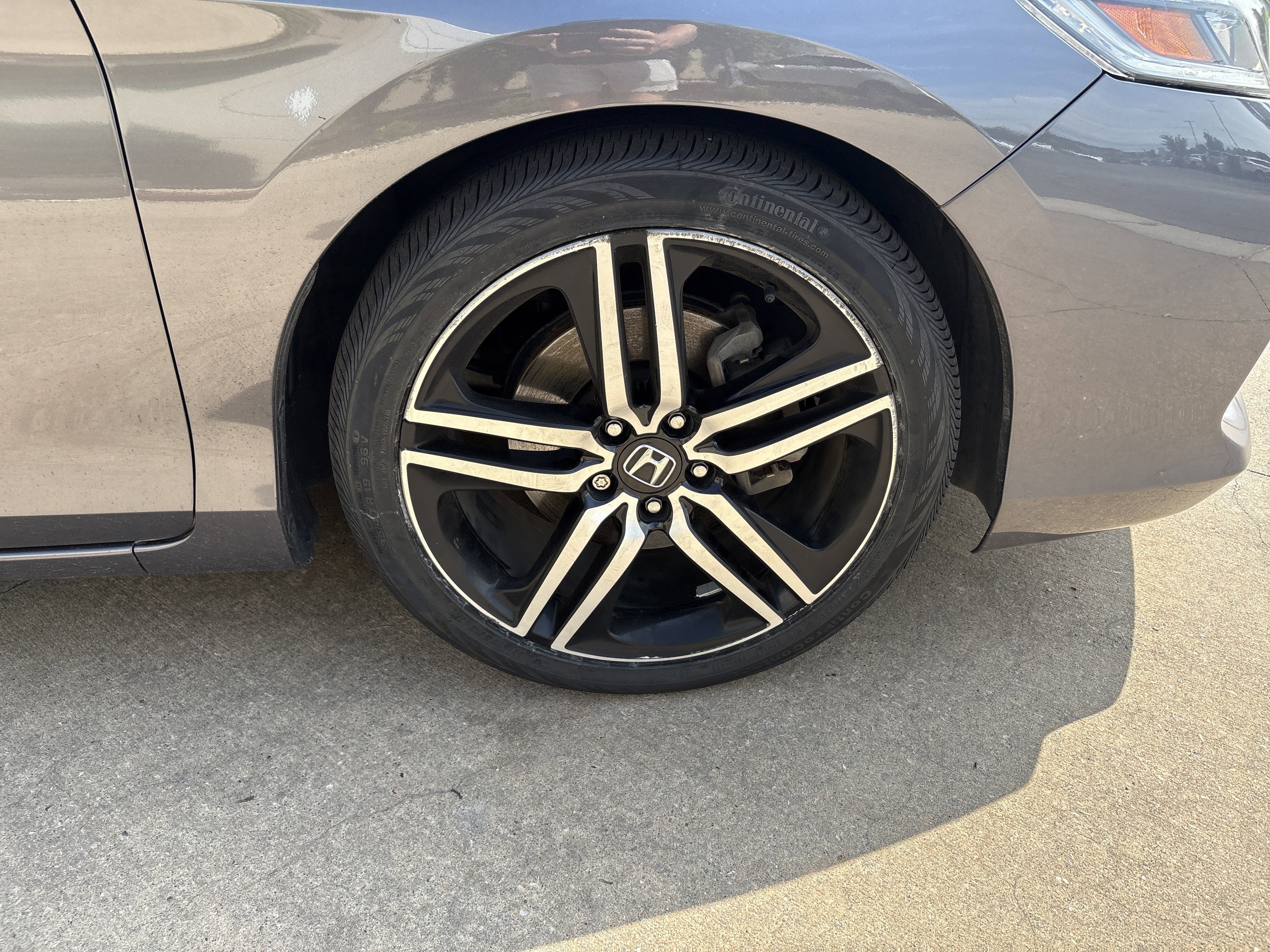 Used 2017 Honda Accord Touring image 13