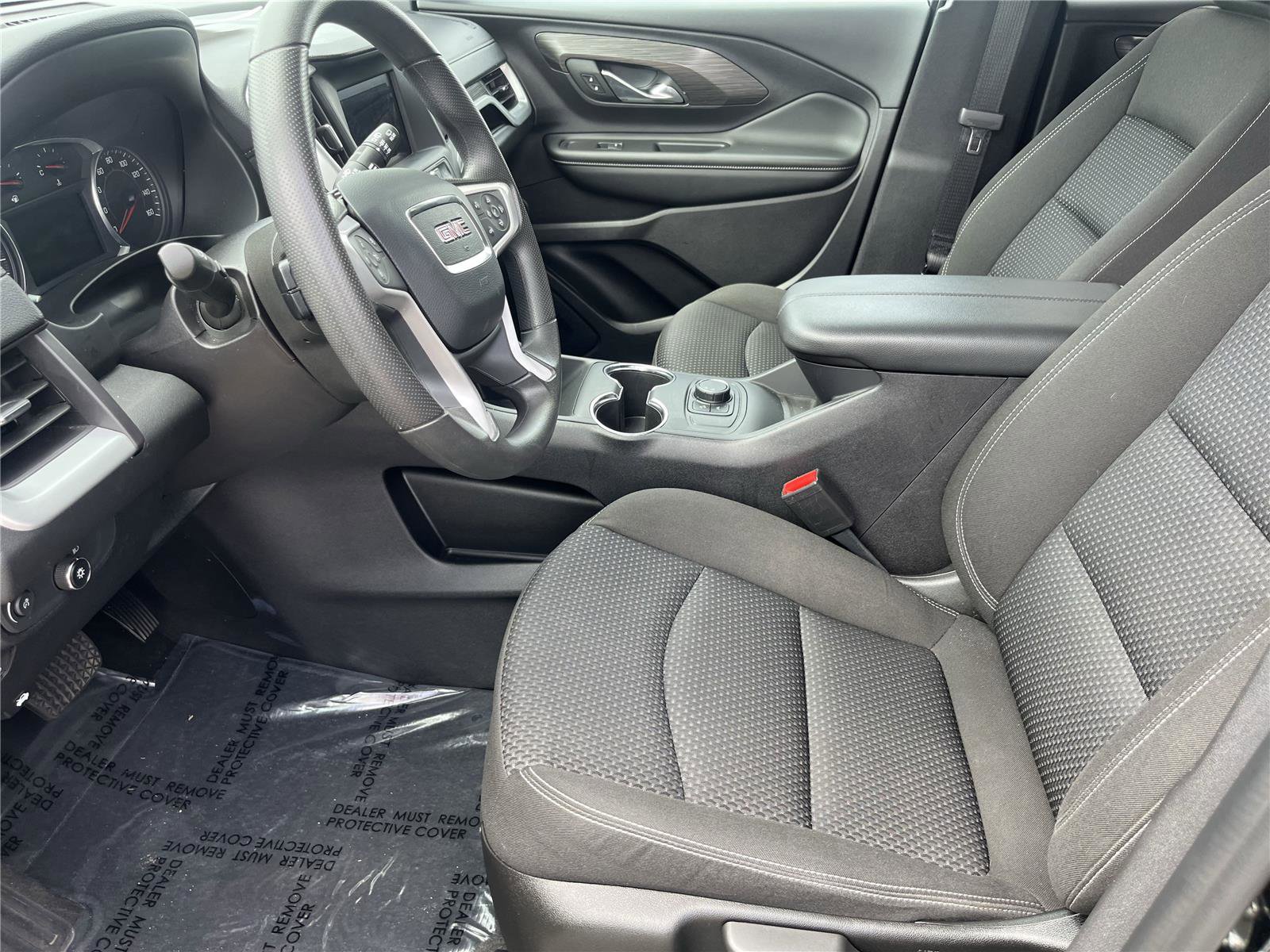 Used 2024 GMC Terrain SLE image 10