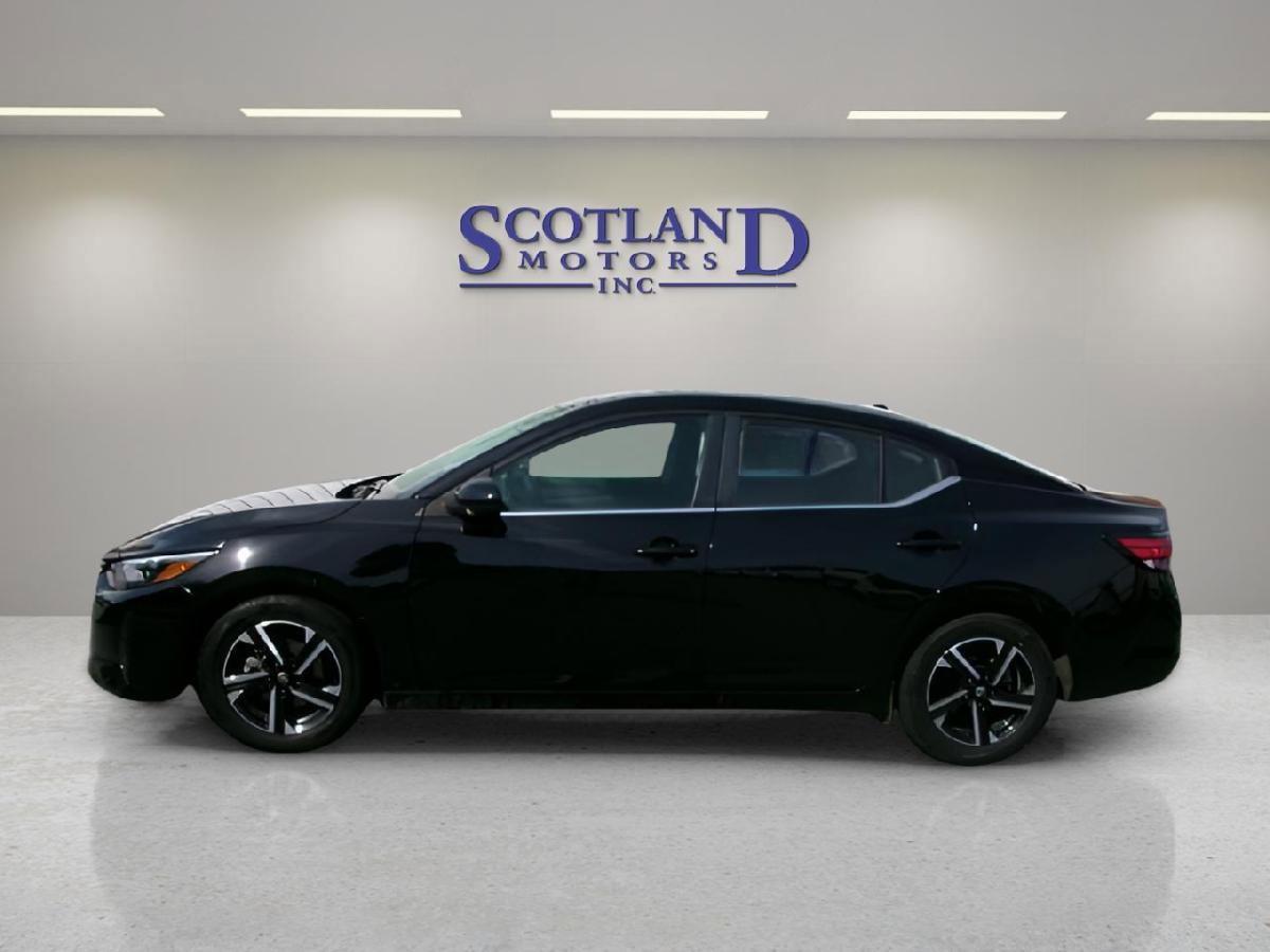Used 2024 Nissan Sentra SV FWD image 1