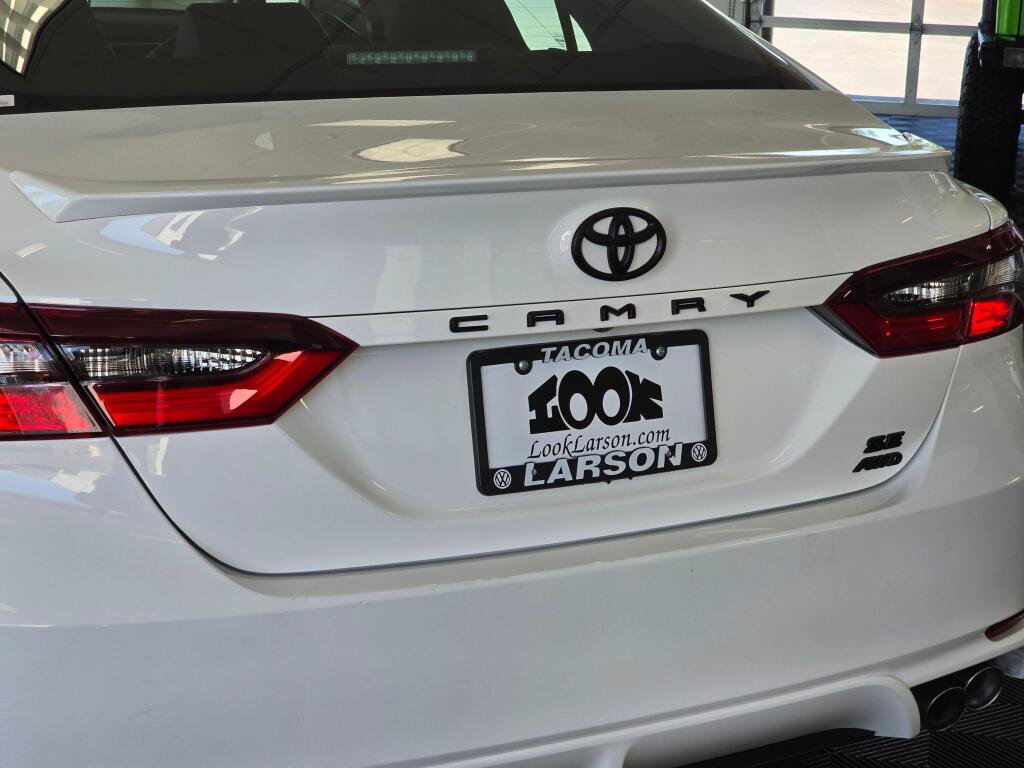 Used 2023 Toyota Camry SE AWD/4WD image 12