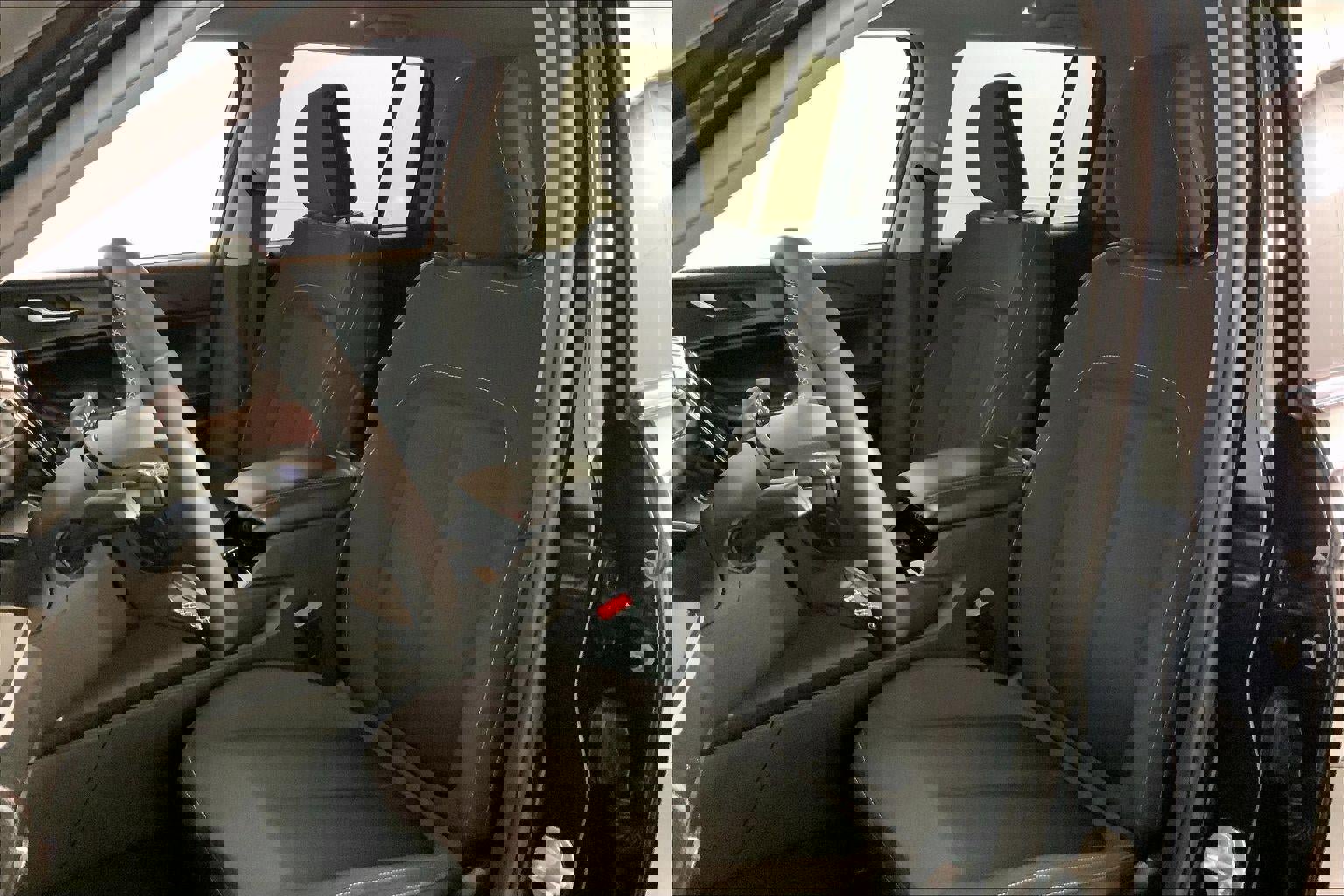 Used 2023 Jeep Grand Cherokee Laredo w/ Luxury Tech Group I image 22