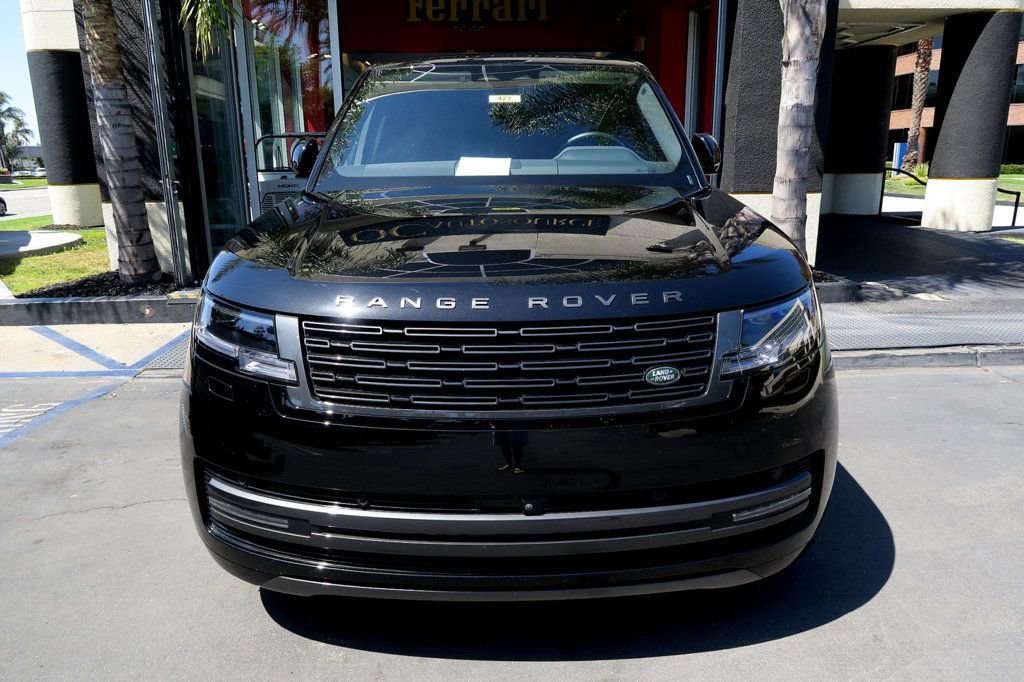 Used 2025 Land Rover Range Rover SE AWD/4WD image 46