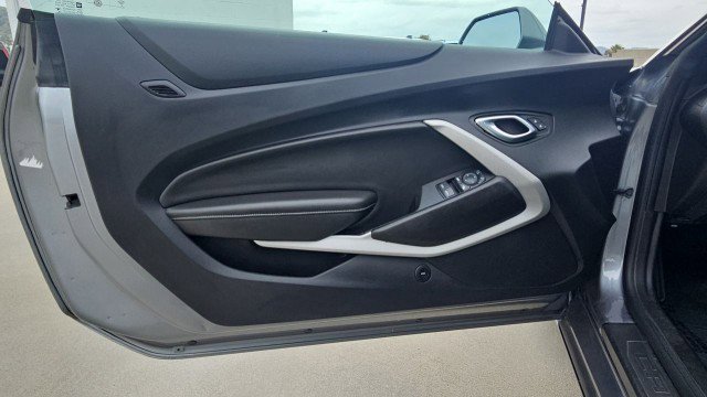 Used 2019 Chevrolet Camaro LT RWD image 21