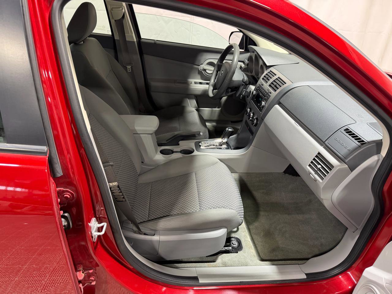 Used 2008 Dodge Avenger SE FWD image 12