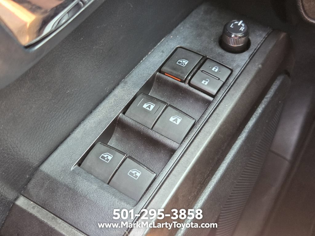 Used 2019 Toyota Tacoma TRD Off-Road AWD/4WD image 27