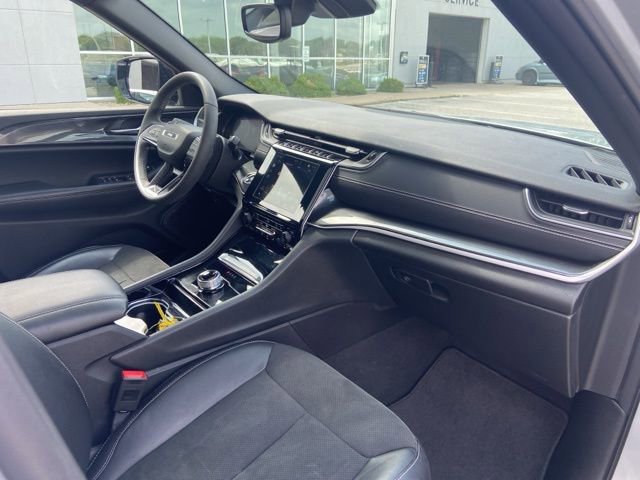 Used 2023 Jeep Grand Cherokee Altitude image 20