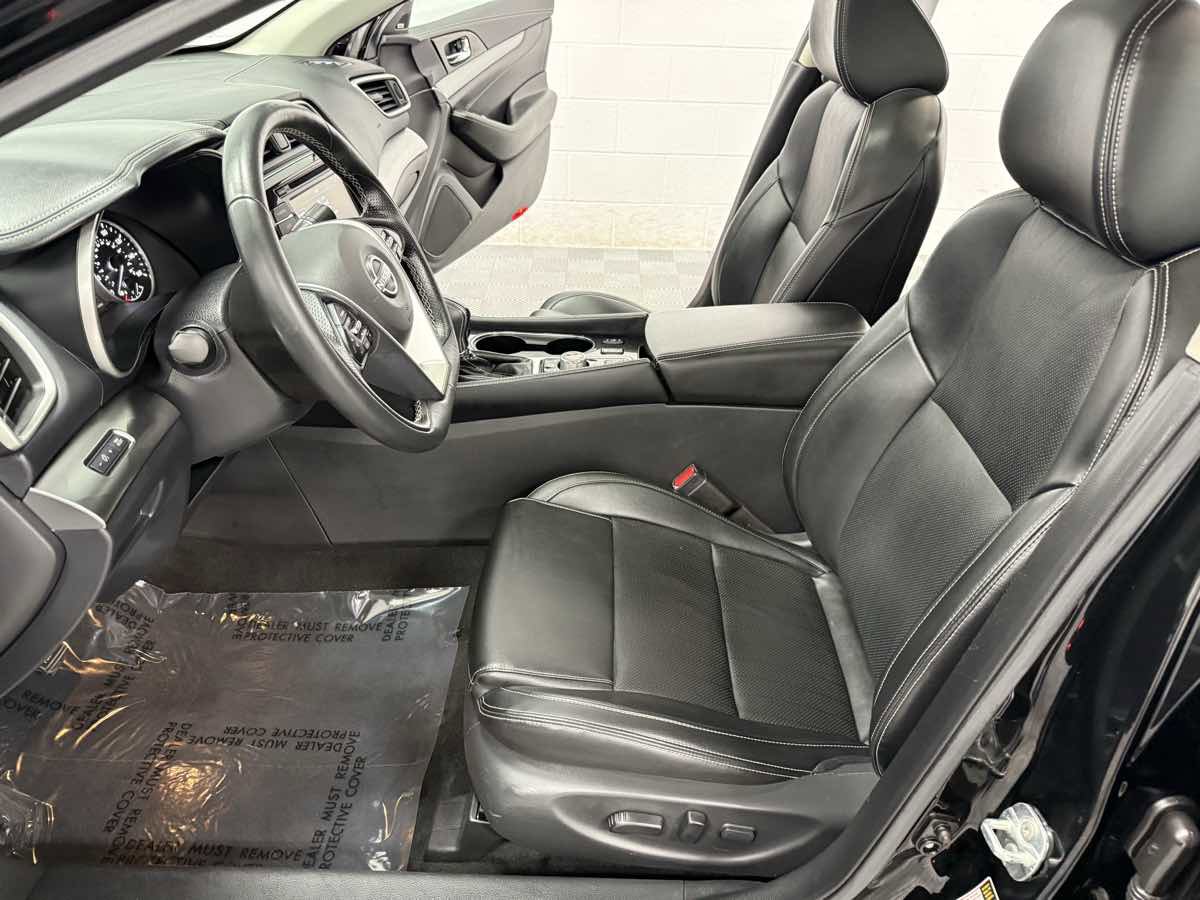 Used 2023 Nissan Maxima SL image 11