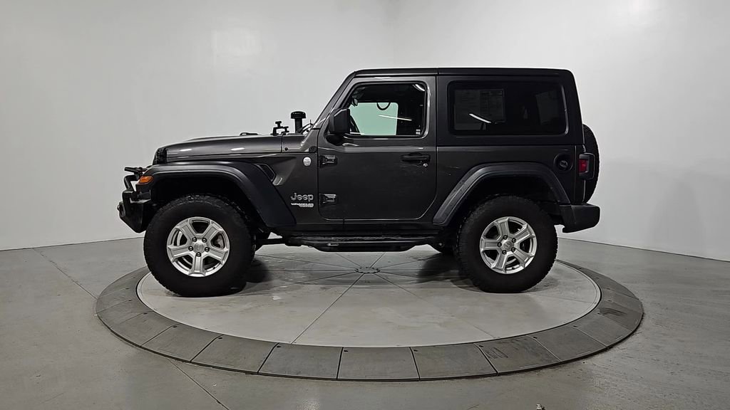 Used 2019 Jeep Wrangler Sport S image 2