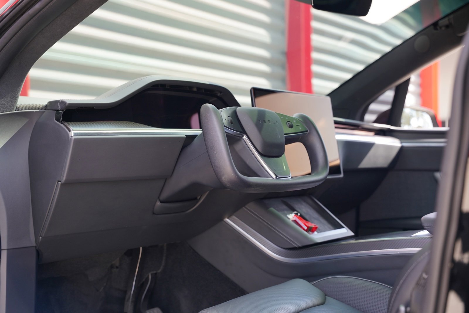 Used 2022 Tesla Model X Plaid image 4