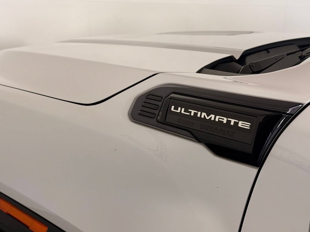 Used 2024 GMC Sierra 3500 Denali Ultimate AWD/4WD image 10
