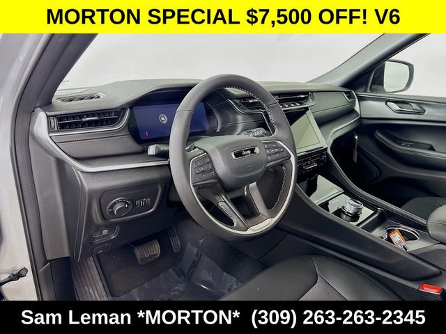 New 2025 Jeep Grand Cherokee Laredo w/ Luxury Tech Group I AWD/4WD image 9