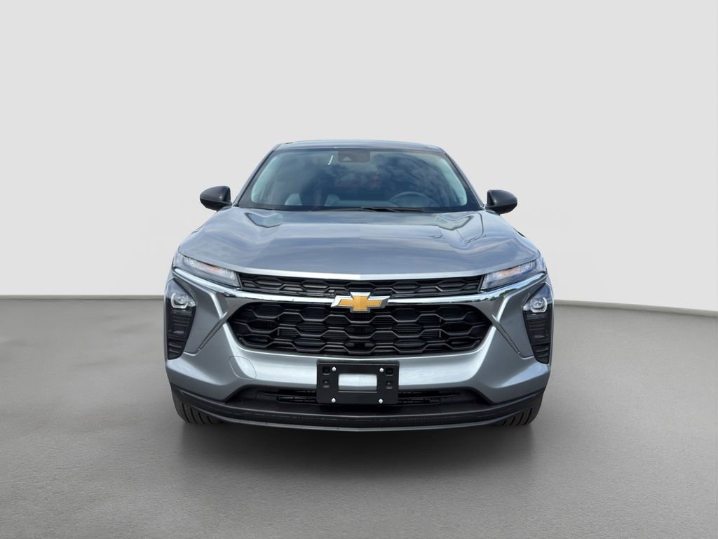 New 2026 Chevrolet Trax LS w/ Driver Confidence Package FWD image 2