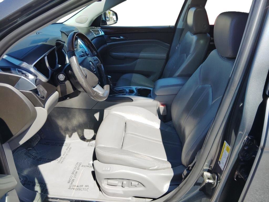 Used 2010 Cadillac SRX Luxury image 14