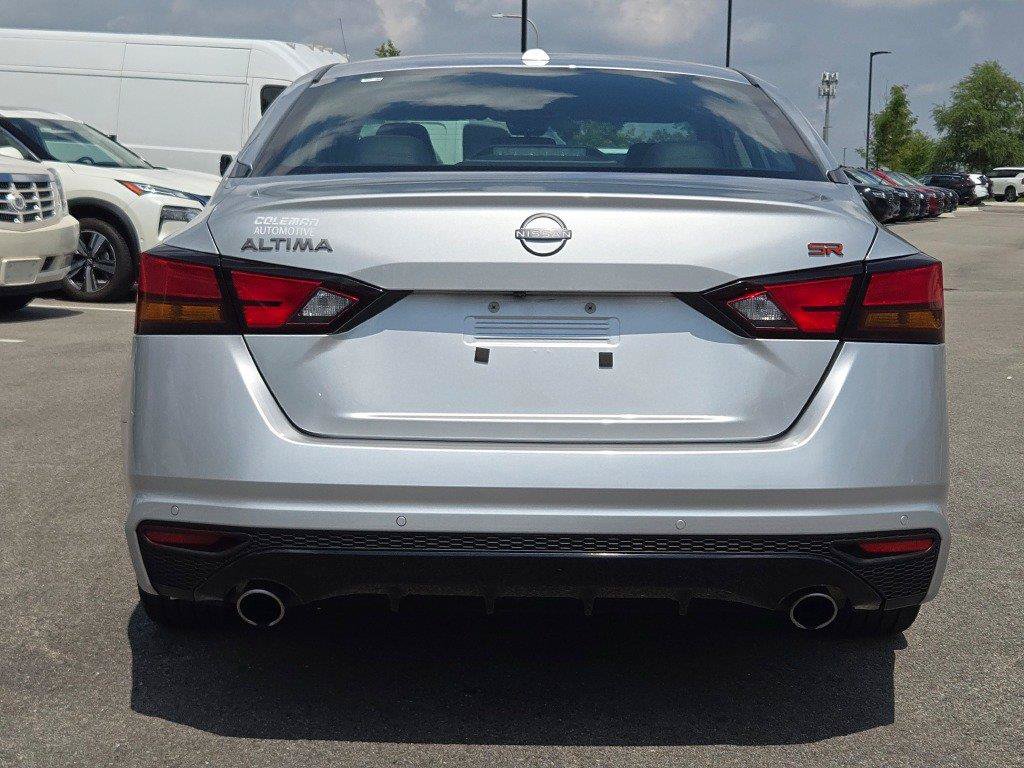 Used 2024 Nissan Altima 2.5 SR FWD image 11
