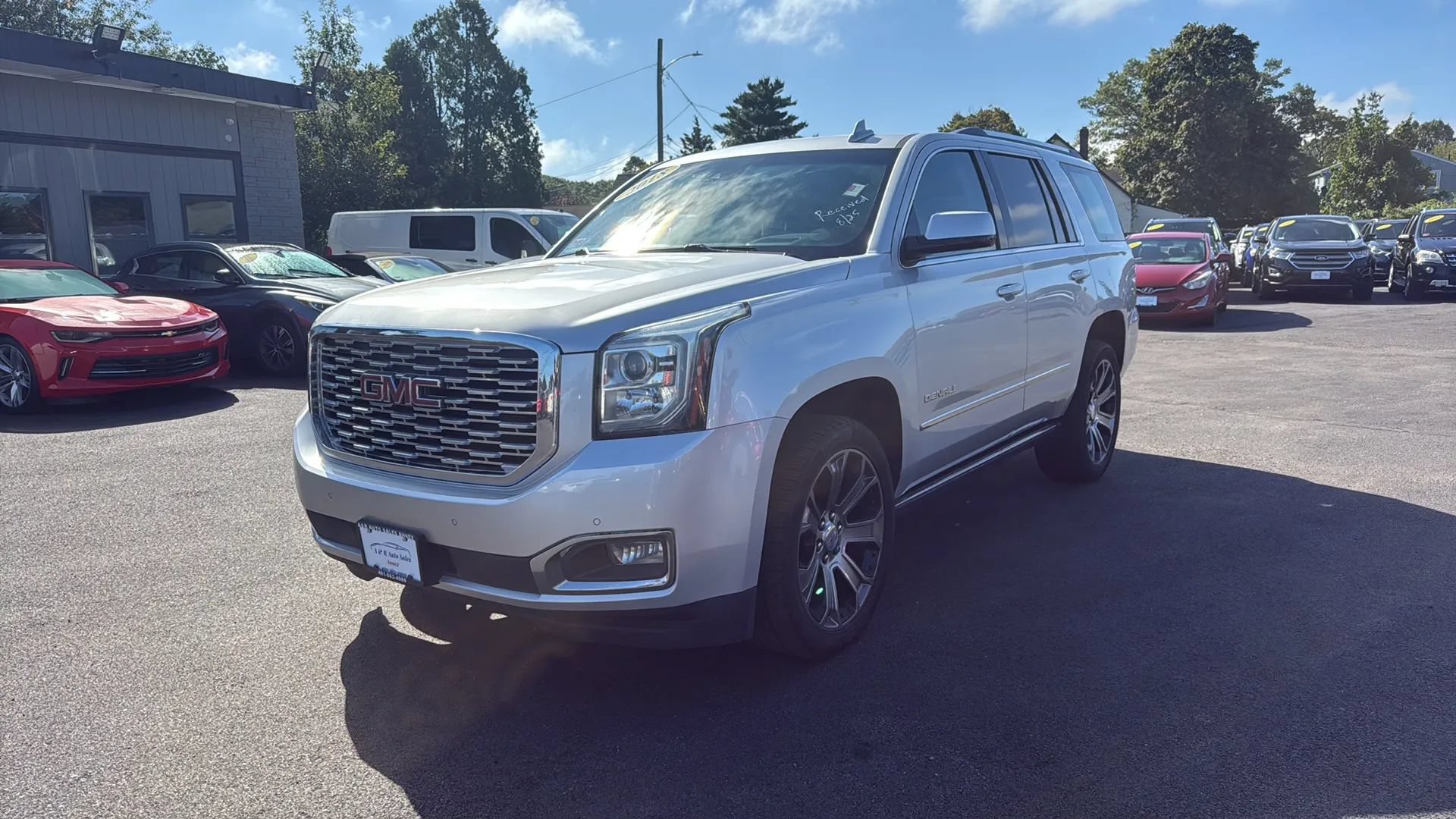 Used 2018 GMC Yukon Denali AWD/4WD image 3